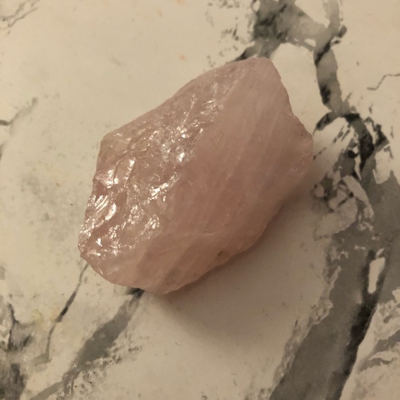 Urban Outfitters Other - Rose Quartz / Selenite
